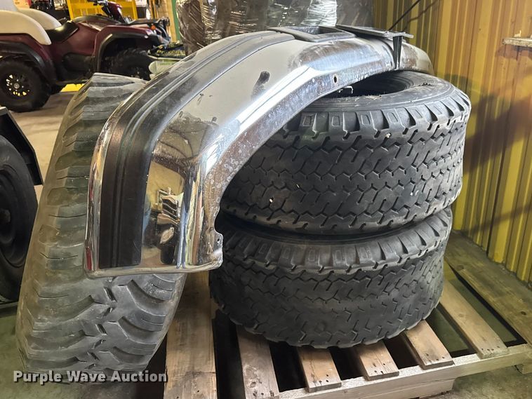 image for item ET1685 1995 Ford F450 Super Duty sprayer