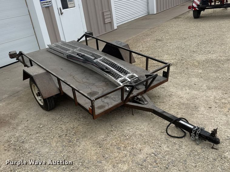 image for item ET1687 1984 Go-Getter AZGGT tilt deck utility trailer