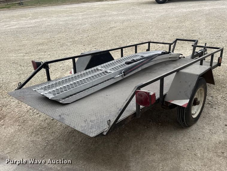 image for item ET1687 1984 Go-Getter AZGGT tilt deck utility trailer