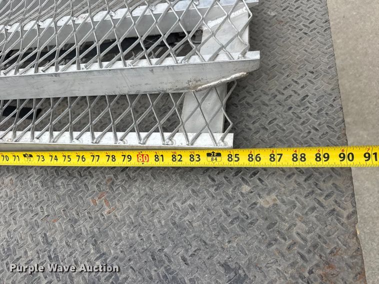 image for item ET1687 1984 Go-Getter AZGGT tilt deck utility trailer