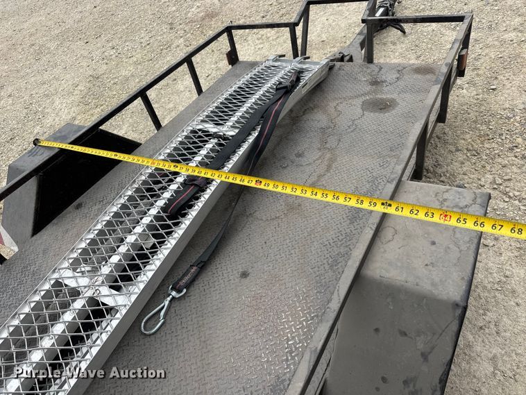 image for item ET1687 1984 Go-Getter AZGGT tilt deck utility trailer