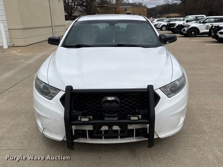 image for item ET1696 2015 Ford Taurus Police Interceptor 