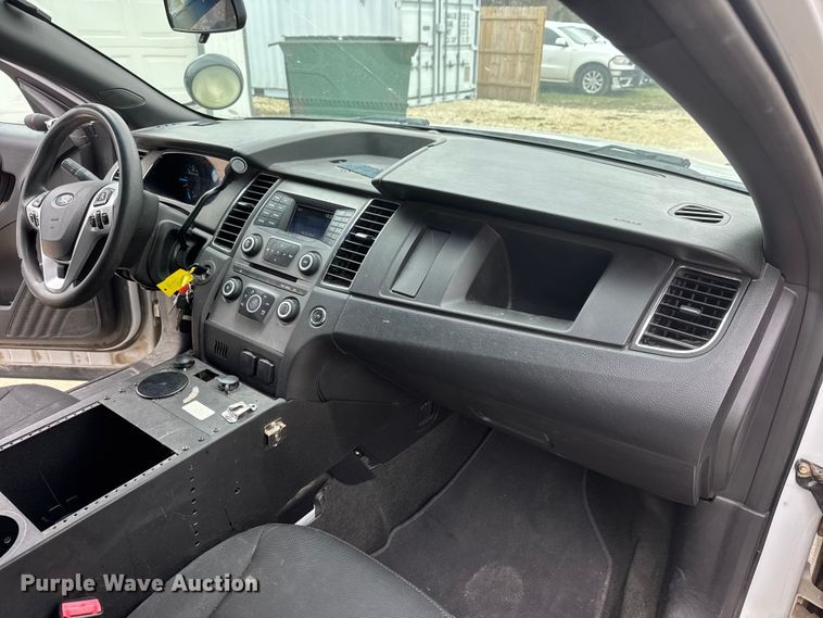 image for item ET1696 2015 Ford Taurus Police Interceptor 