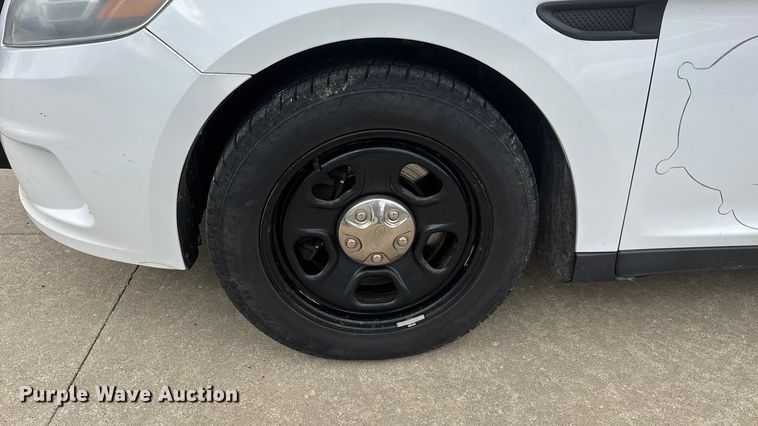 image for item ET1696 2015 Ford Taurus Police Interceptor 