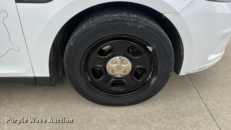 image for item ET1696 2015 Ford Taurus Police Interceptor 