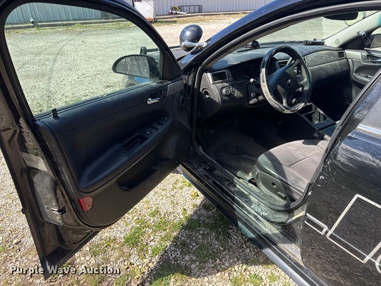 image for item ET1697 2012 Chevrolet Impala Police Cruiser 