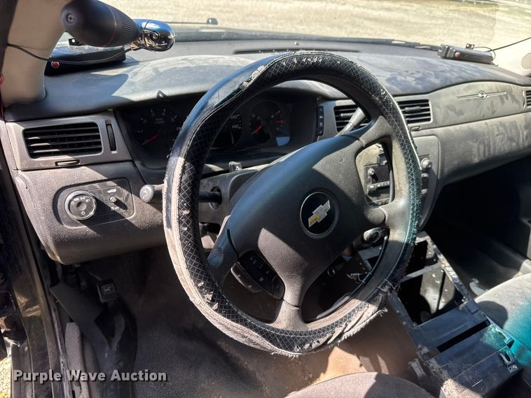 image for item ET1697 2012 Chevrolet Impala Police Cruiser 