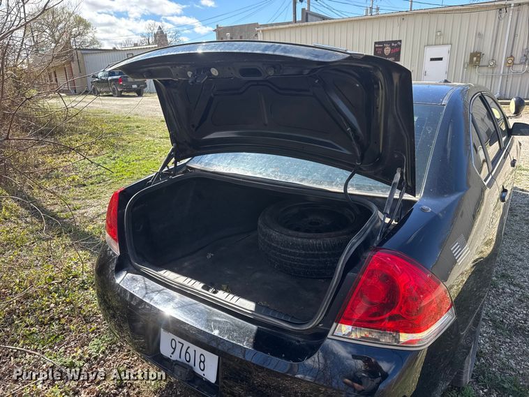 image for item ET1697 2012 Chevrolet Impala Police Cruiser 