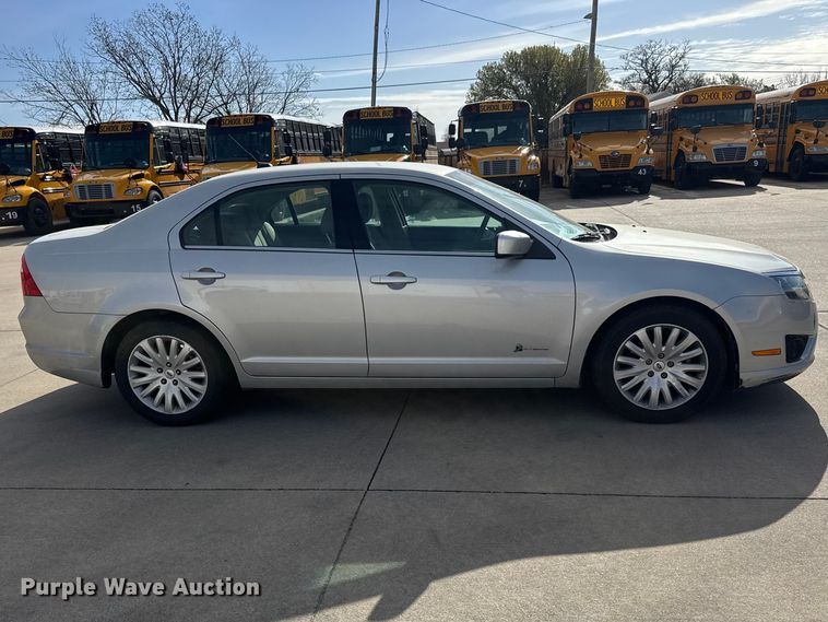 image for item ET1715 2010 Ford Fusion 