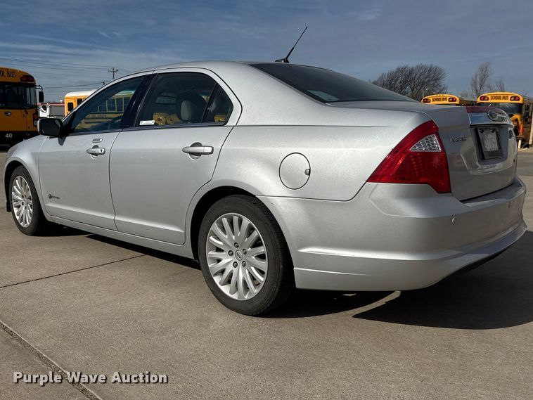 image for item ET1715 2010 Ford Fusion 