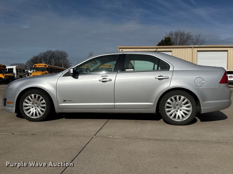 image for item ET1715 2010 Ford Fusion 