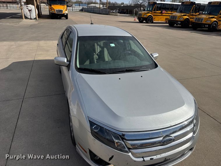 image for item ET1715 2010 Ford Fusion 