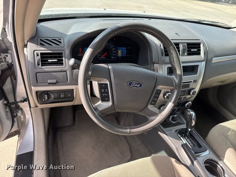 image for item ET1715 2010 Ford Fusion 