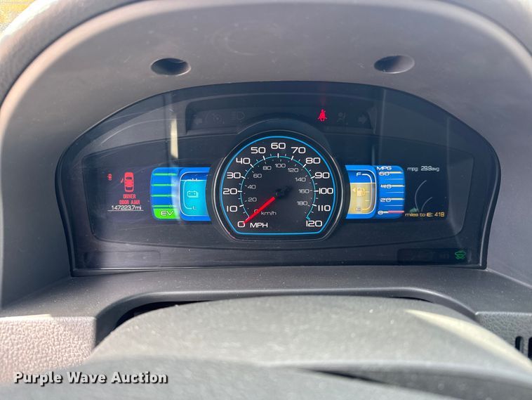 image for item ET1715 2010 Ford Fusion 