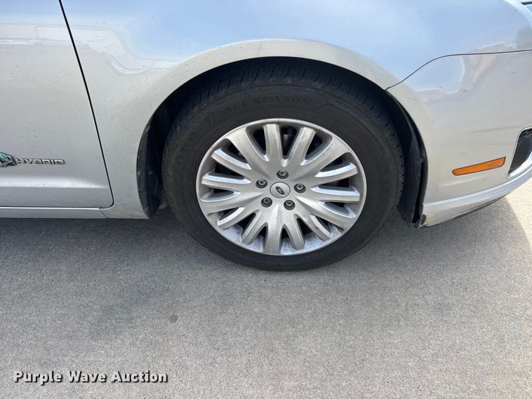 image for item ET1715 2010 Ford Fusion 