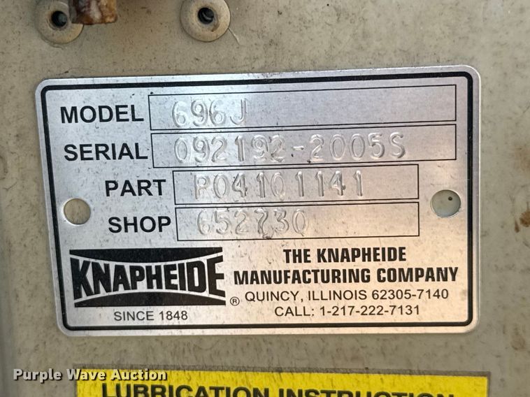 image for item ET1731 2005 Ford F250 Super Duty Ext. Cab utility bed pickup truck