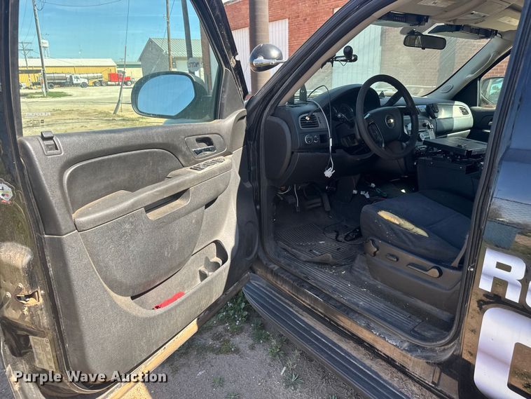 image for item ET1744 2013 Chevrolet Tahoe Police SUV