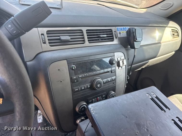 image for item ET1744 2013 Chevrolet Tahoe Police SUV