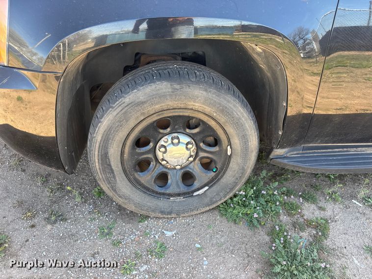 image for item ET1744 2013 Chevrolet Tahoe Police SUV