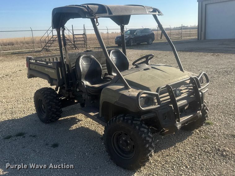 image for item ET1795 2012 John Deere Gator 825 utility vehicle