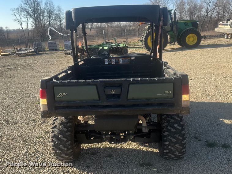 image for item ET1795 2012 John Deere Gator 825 utility vehicle