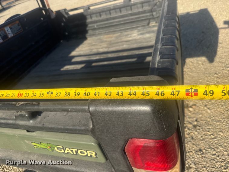 image for item ET1795 2012 John Deere Gator 825 utility vehicle