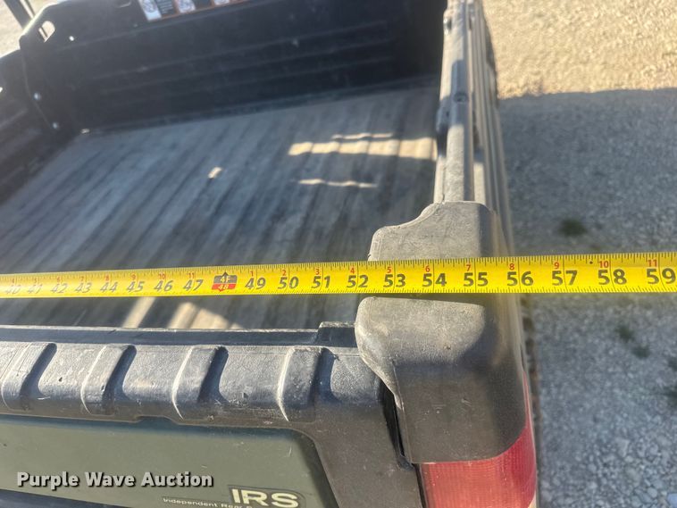 image for item ET1795 2012 John Deere Gator 825 utility vehicle