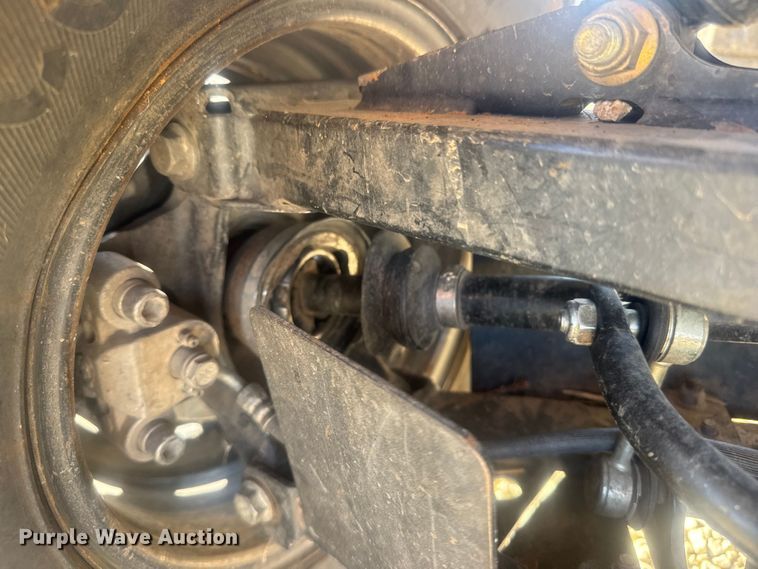 image for item ET1795 2012 John Deere Gator 825 utility vehicle