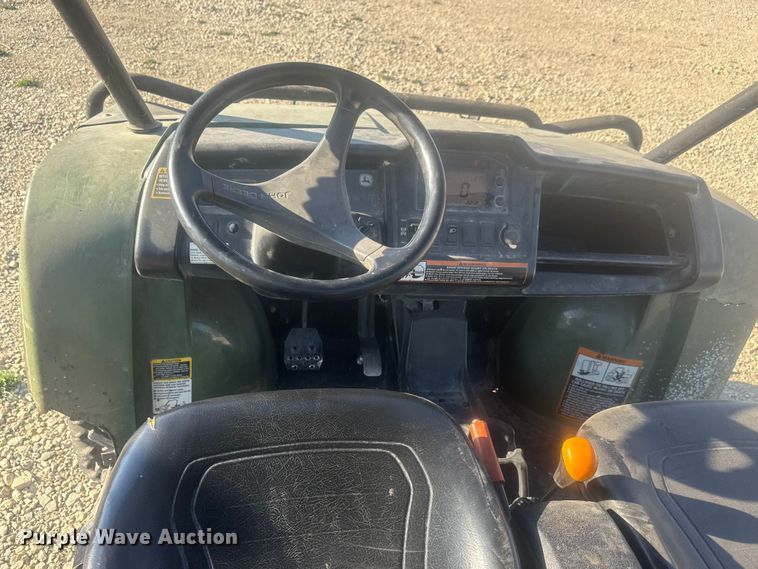 image for item ET1795 2012 John Deere Gator 825 utility vehicle