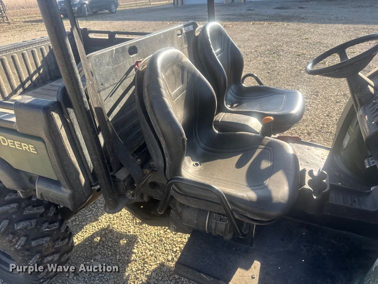 image for item ET1795 2012 John Deere Gator 825 utility vehicle