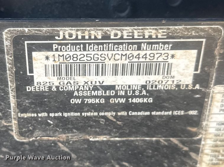 image for item ET1795 2012 John Deere Gator 825 utility vehicle