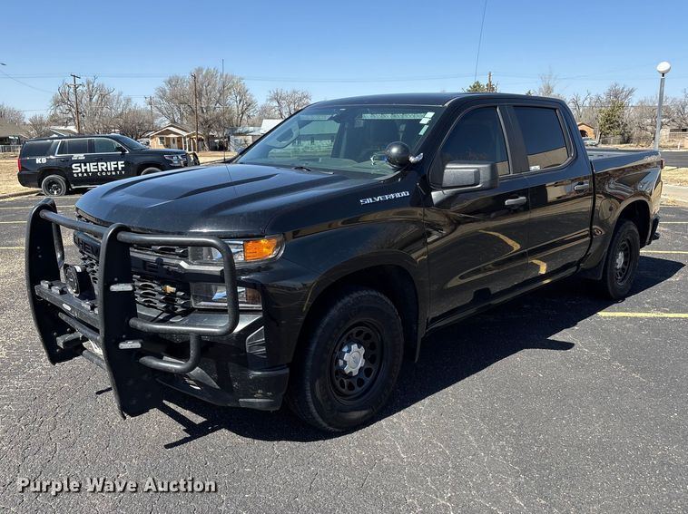 image for item EU4996 2021 Chevrolet Silverado 1500 Crew Cab pickup truck