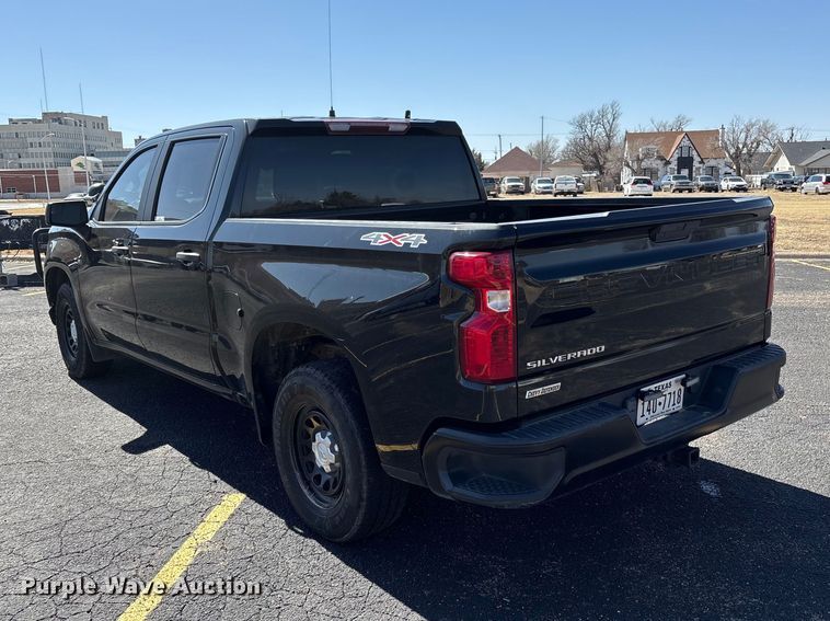 image for item EU4996 2021 Chevrolet Silverado 1500 Crew Cab pickup truck