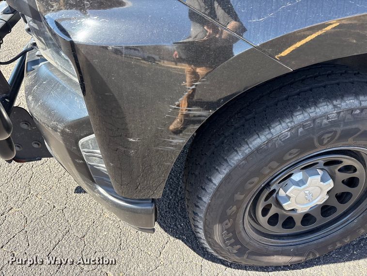 image for item EU4996 2021 Chevrolet Silverado 1500 Crew Cab pickup truck