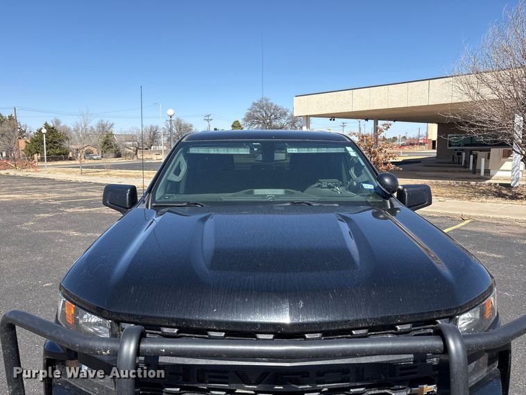 image for item EU4996 2021 Chevrolet Silverado 1500 Crew Cab pickup truck