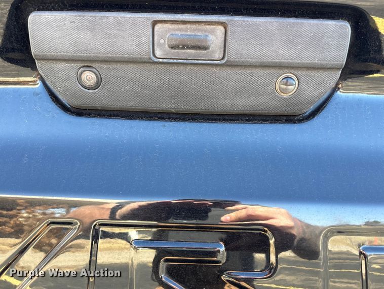 image for item EU4996 2021 Chevrolet Silverado 1500 Crew Cab pickup truck