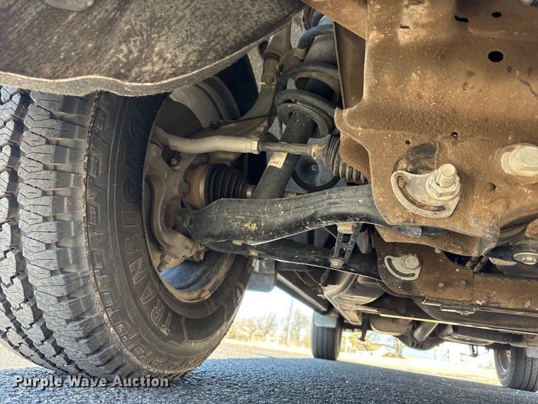 image for item EU4996 2021 Chevrolet Silverado 1500 Crew Cab pickup truck