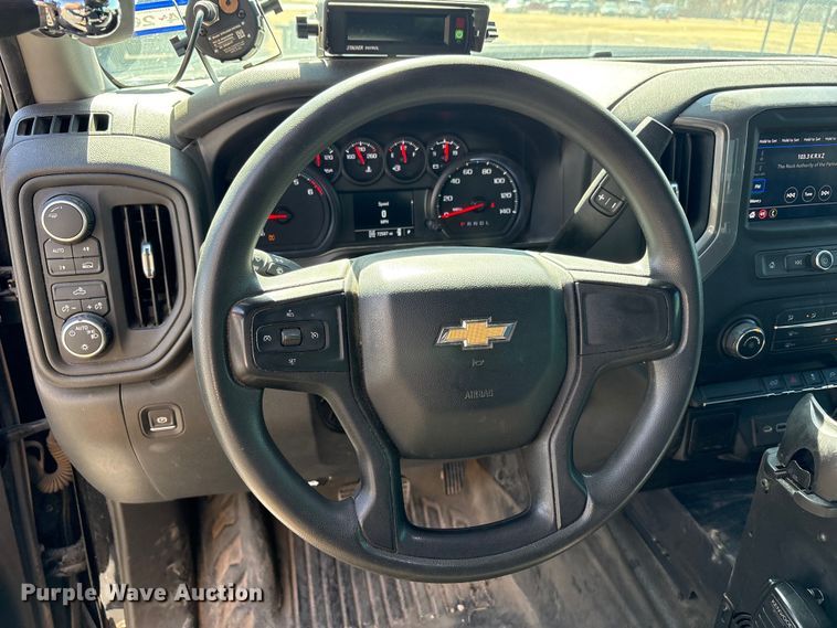 image for item EU4996 2021 Chevrolet Silverado 1500 Crew Cab pickup truck