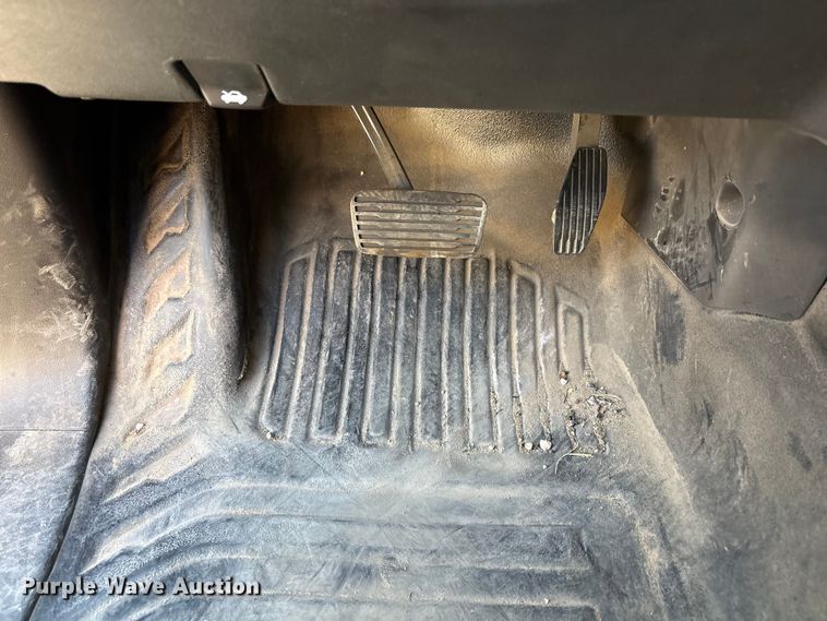 image for item EU4996 2021 Chevrolet Silverado 1500 Crew Cab pickup truck