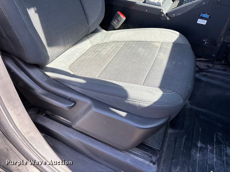 image for item EU4996 2021 Chevrolet Silverado 1500 Crew Cab pickup truck