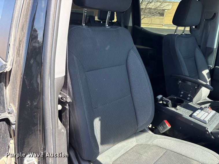 image for item EU4996 2021 Chevrolet Silverado 1500 Crew Cab pickup truck