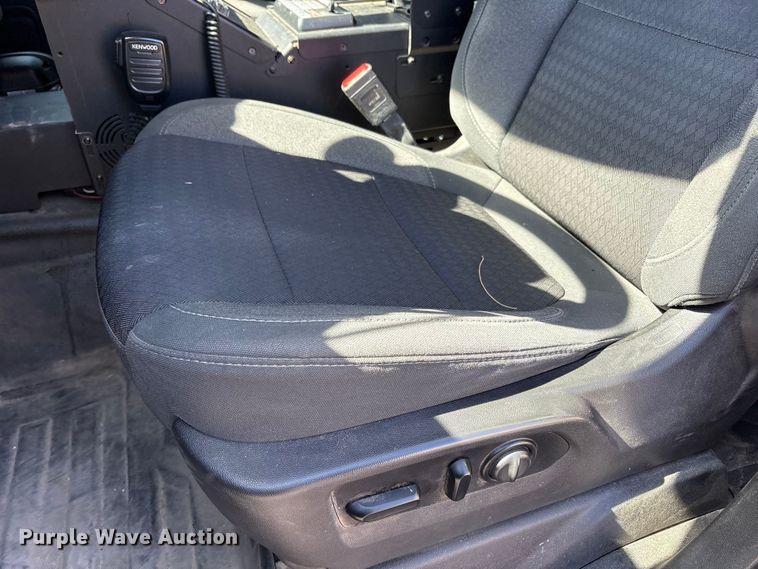 image for item EU4996 2021 Chevrolet Silverado 1500 Crew Cab pickup truck