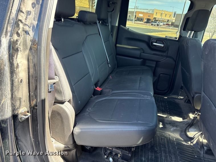 image for item EU4996 2021 Chevrolet Silverado 1500 Crew Cab pickup truck