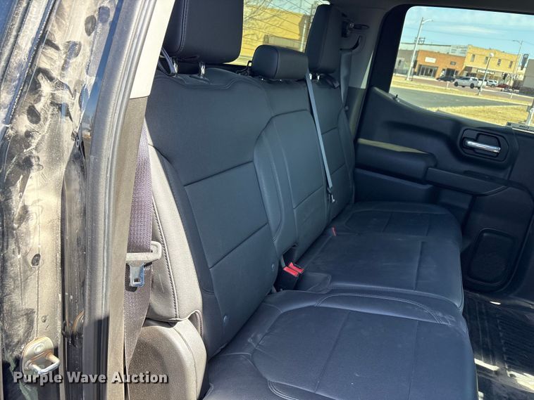 image for item EU4996 2021 Chevrolet Silverado 1500 Crew Cab pickup truck