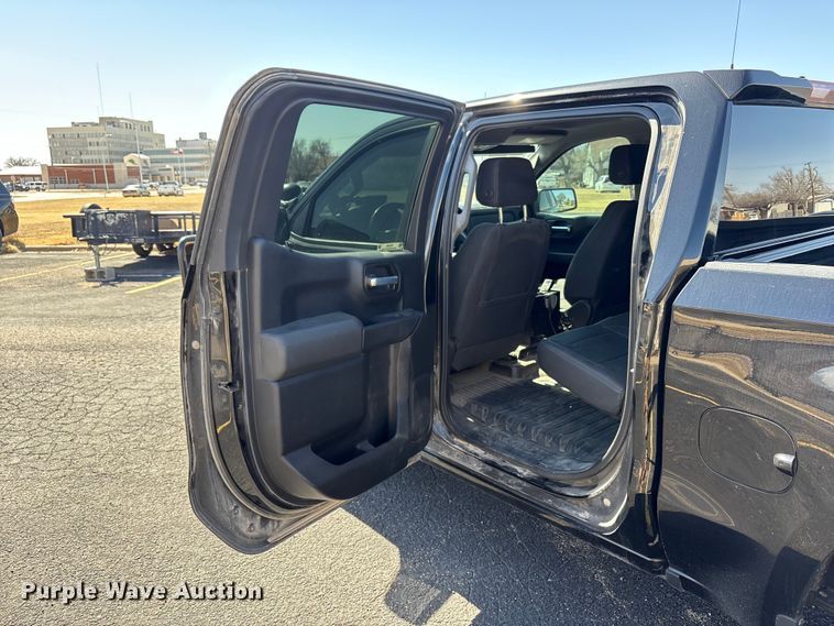 image for item EU4996 2021 Chevrolet Silverado 1500 Crew Cab pickup truck