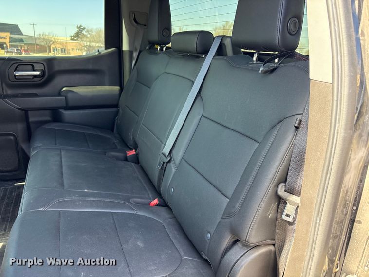 image for item EU4996 2021 Chevrolet Silverado 1500 Crew Cab pickup truck