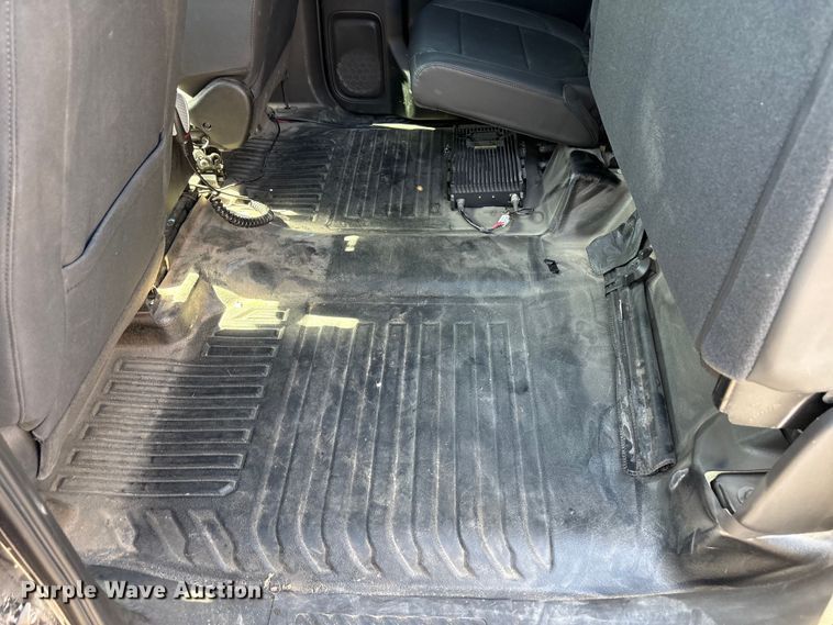 image for item EU4996 2021 Chevrolet Silverado 1500 Crew Cab pickup truck