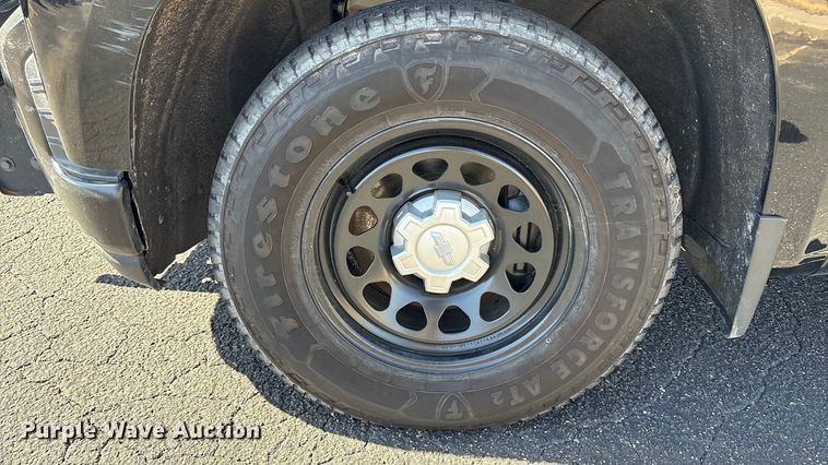 image for item EU4996 2021 Chevrolet Silverado 1500 Crew Cab pickup truck