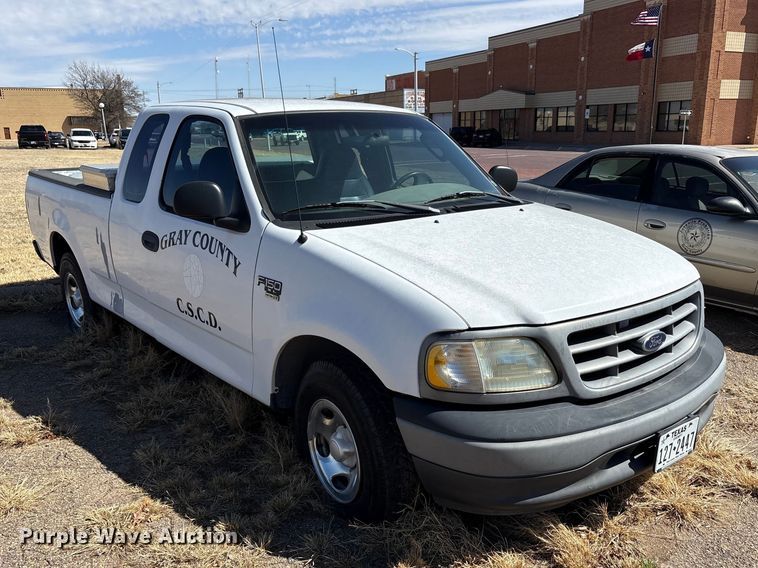 image for item EU5001 2003 Ford F150 Ext. Cab pickup truck