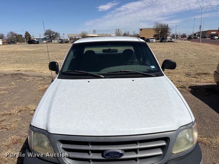 image for item EU5001 2003 Ford F150 Ext. Cab pickup truck